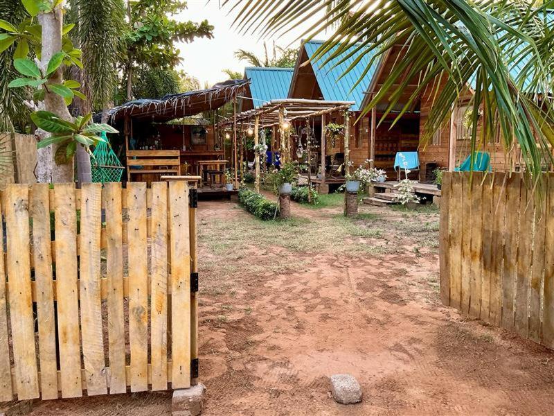 Silaa Cabana Тринкомале Екстериор снимка